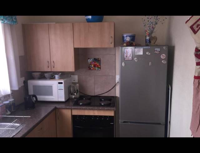 2 BEDROOM PROPERTY TO RENT IN DIE BULT